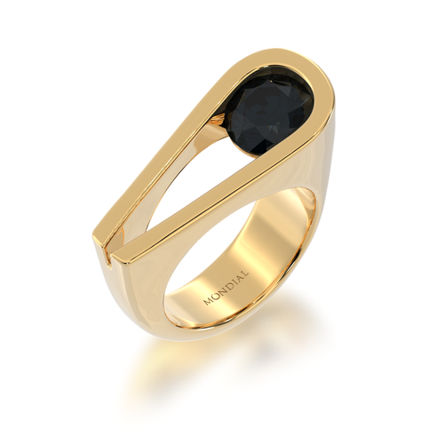 Retro design round brilliant cut black Sapphire ring in yellow gold view from angle