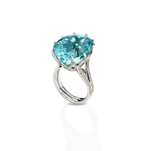 Large oval Aquamarine and diamond lattice cocktail ring