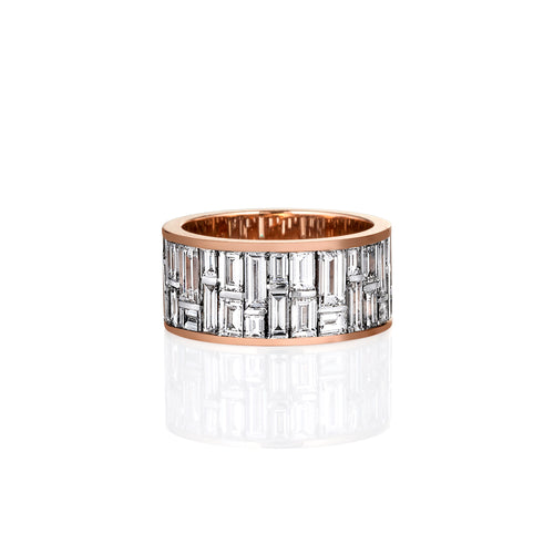 Wide baguette diamond ring in rose gold from our Lumière collection