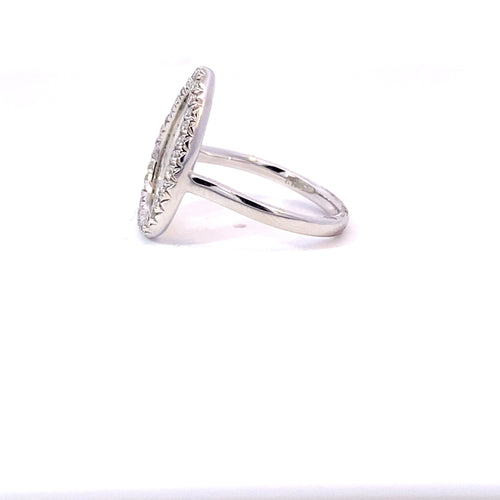 Slice diamond diamond halo ring on white gold band