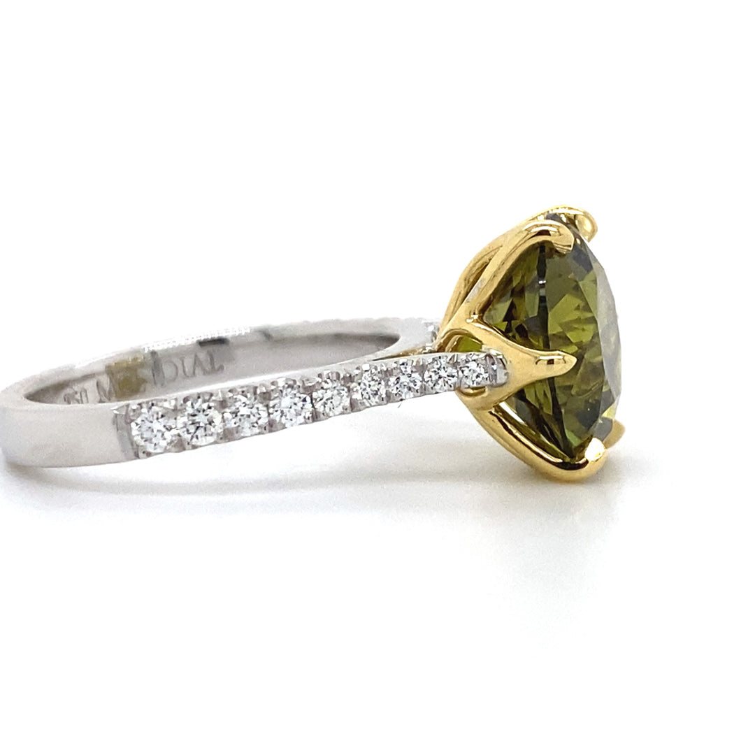Round brilliant cut green Australian parti sapphire solitaire with diamond set band
